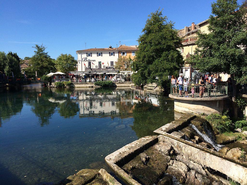 Studio De Charme Avec Sa Terrasse En Plein Coeur De Ville LʼIsle-sur-la-Sorgue Dış mekan fotoğraf
