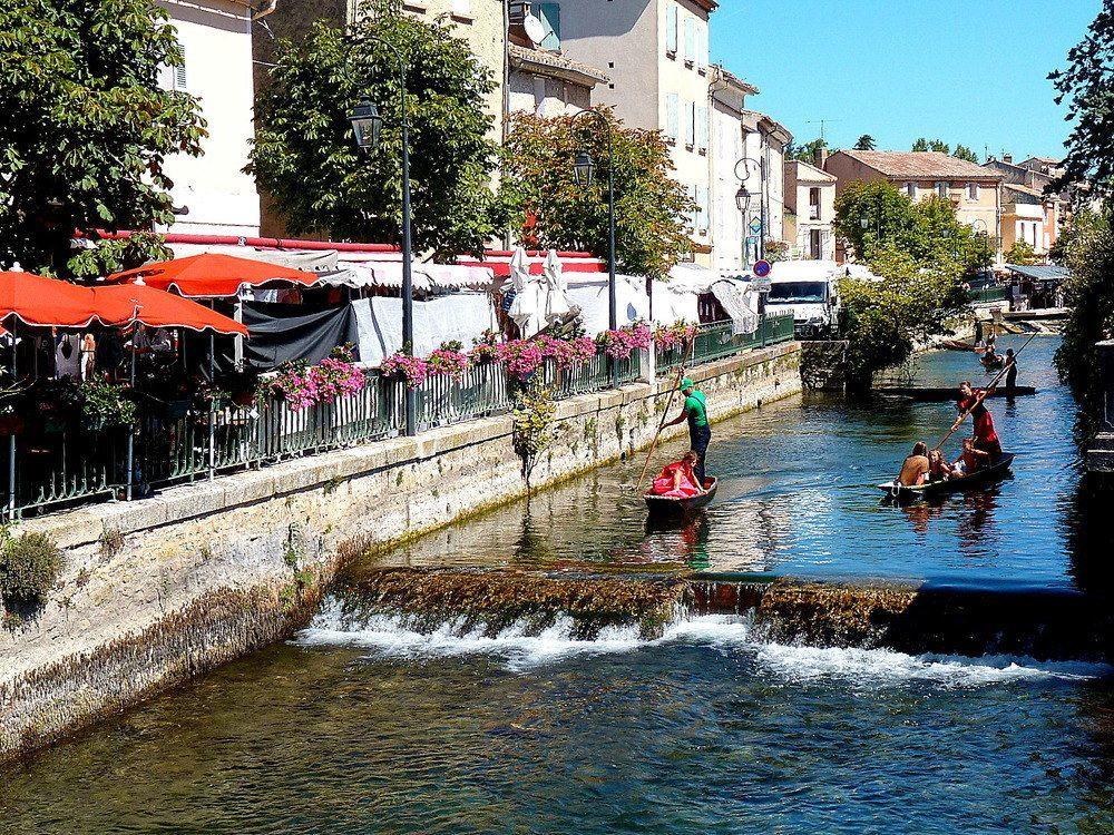 Studio De Charme Avec Sa Terrasse En Plein Coeur De Ville LʼIsle-sur-la-Sorgue Dış mekan fotoğraf